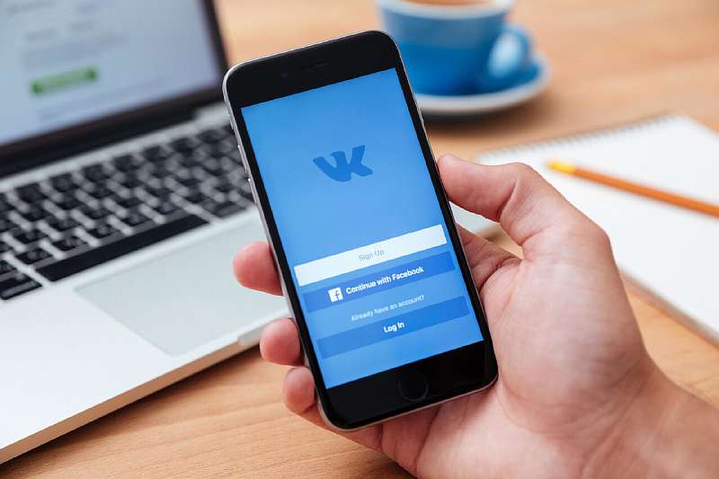 Как зарабатывают социальные сети Вконтакте и Одноклассники Как зарабатывают социальные сети Вконтакте и Одноклассники